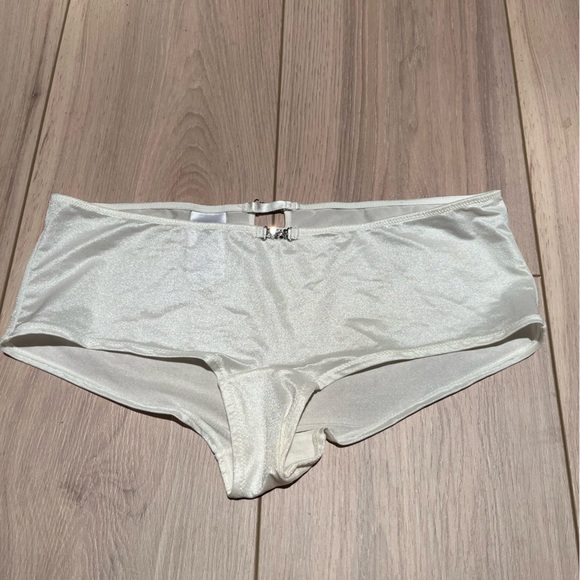 Set of 3 sexy NWOT festive women’s panties Medium 6 Victoria Secret, Aerie & H&M - Picture 5 of 10